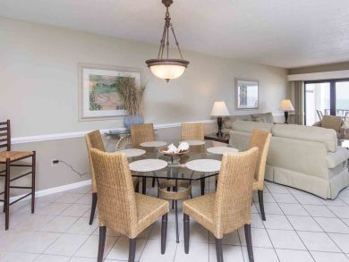 Destin Vacation Condo Sleeps Eight Guests.